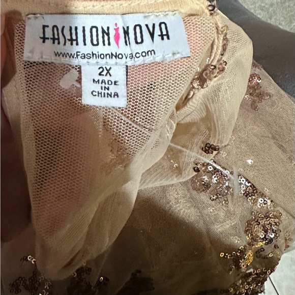 Sheer sparkling top - Picture 3 of 3